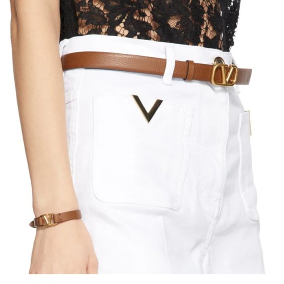 NIB Valentino VLogo Bracelet - Picture 3 of 9